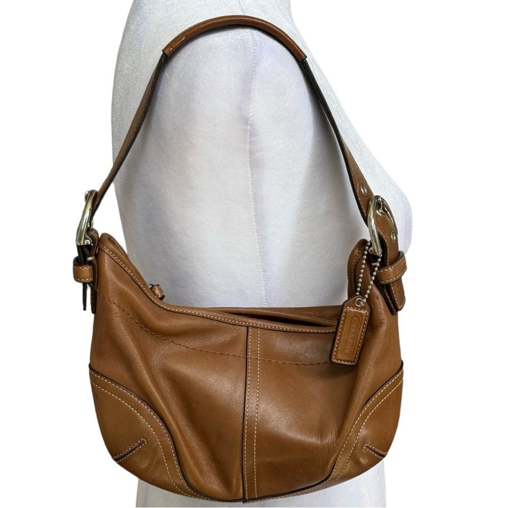 Coach Leather Shoulder Bag Zip Purse & Wallet.